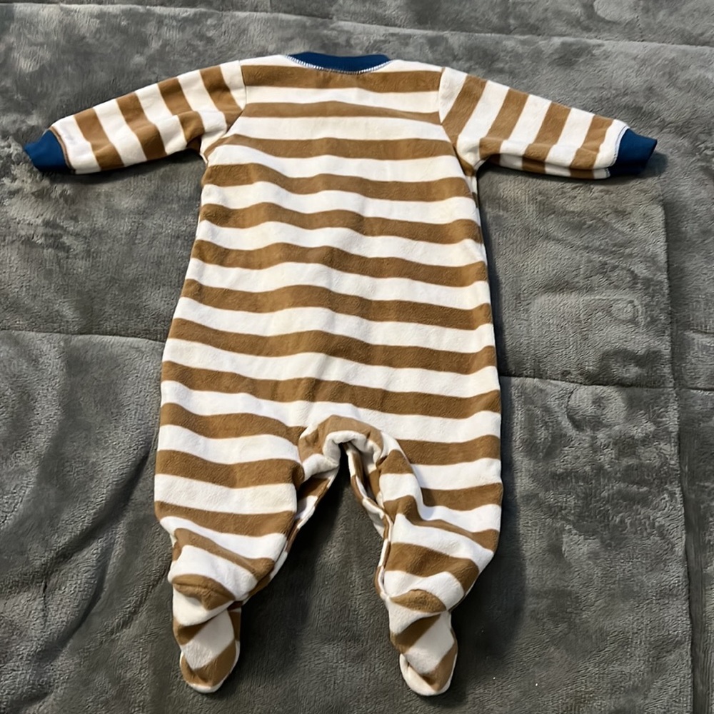 Carters bundle 0-3 months - Picture 9 of 9